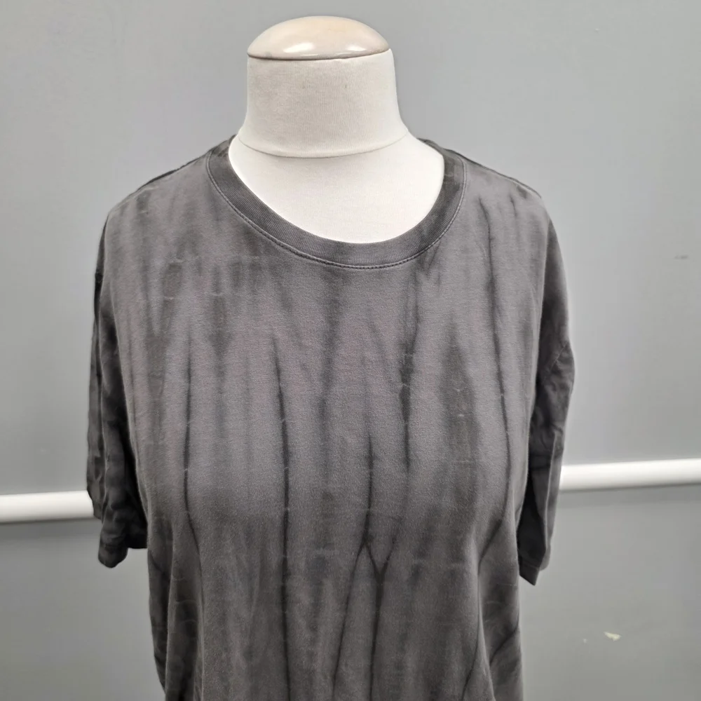 Men's Gray Tie-Dye Short Sleeve Tee - Picture 3 of 9